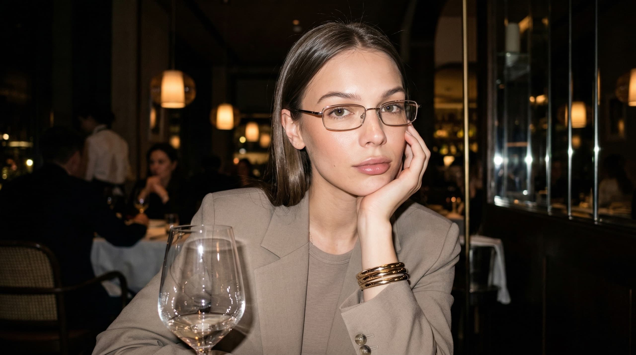 Luxury restaurant flash editorial AI influencer prompt - nighttime paparazzi-style portrait Luxury restaurant flash editorial AI influencer prompt - nighttime paparazzi-style portrait